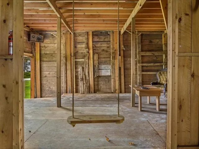 $1,099,000 | 24 Peaceful Way, Tiverton, RI 02878