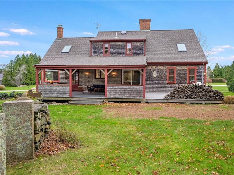 24 Peaceful Way Tiverton, RI 02878 - Photo 6 of 49