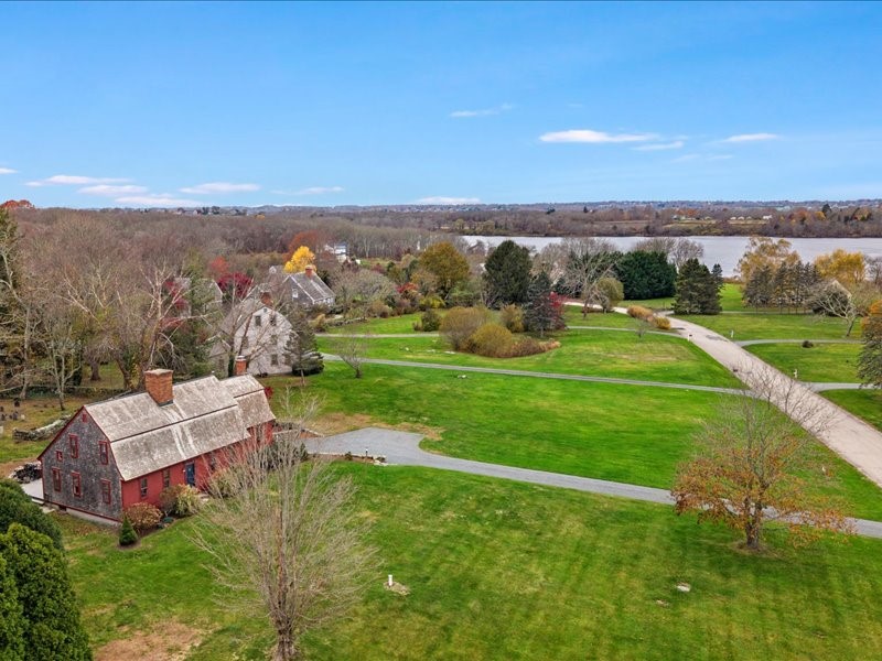 24 Peaceful Way Tiverton, RI 02878 - Photo 9 of 49