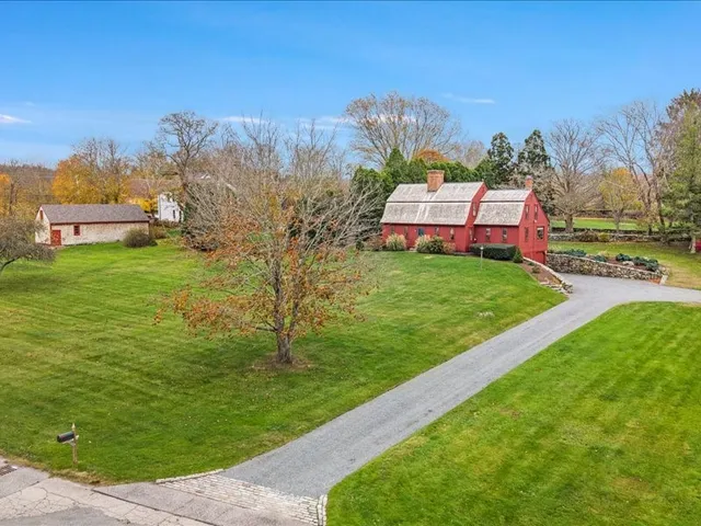 $1,099,000 | 24 Peaceful Way, Tiverton, RI 02878