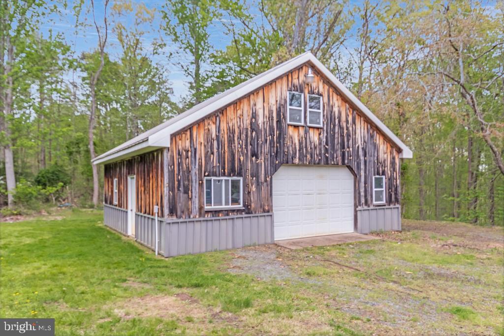 17301 Joplin Road Triangle, VA 22172 - Photo 24 of 26 Detached garage