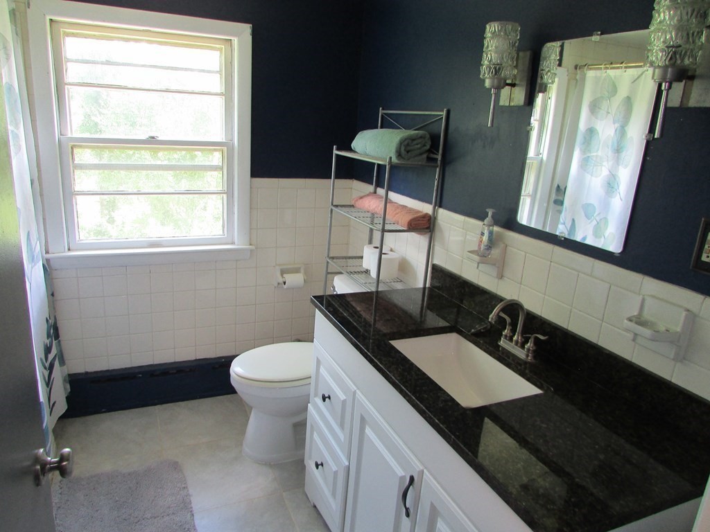 86 Center Road Dudley, MA 01571 - Photo 12 of 25 Gallery Image 12