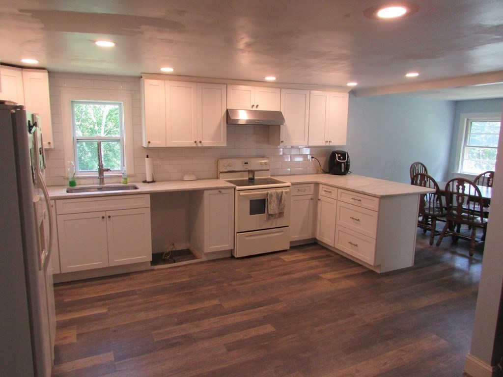 86 Center Road Dudley, MA 01571 - Photo 7 of 25 Gallery Image 7