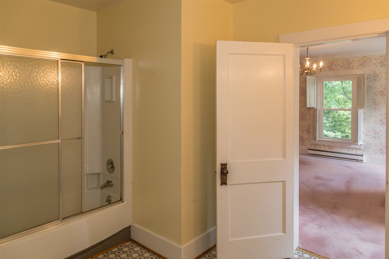 395 Kindig Road Waynesboro, VA 22980 - Photo 35 of 45 a view of an empty room