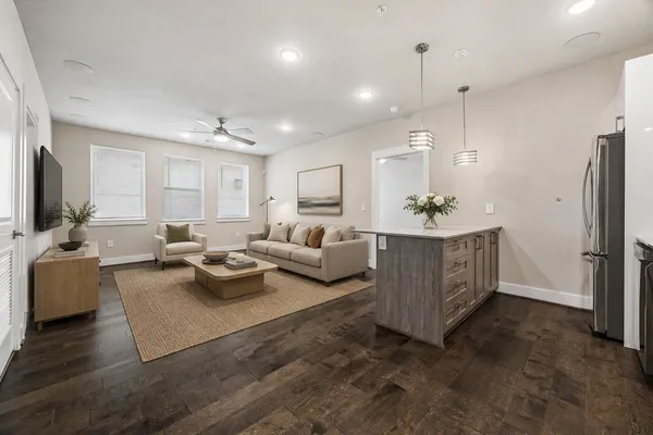 $284,900 | 4819 Caroline Street, Unit 104, Houston, TX 77004