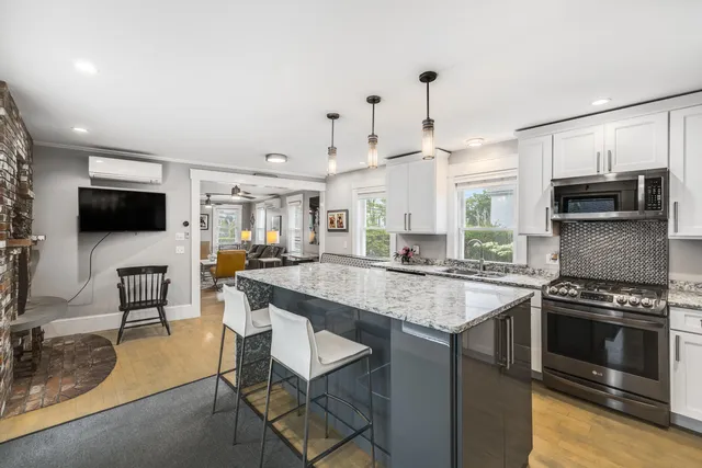 $2,995,000 | 15 Center Street, Provincetown, MA 02657