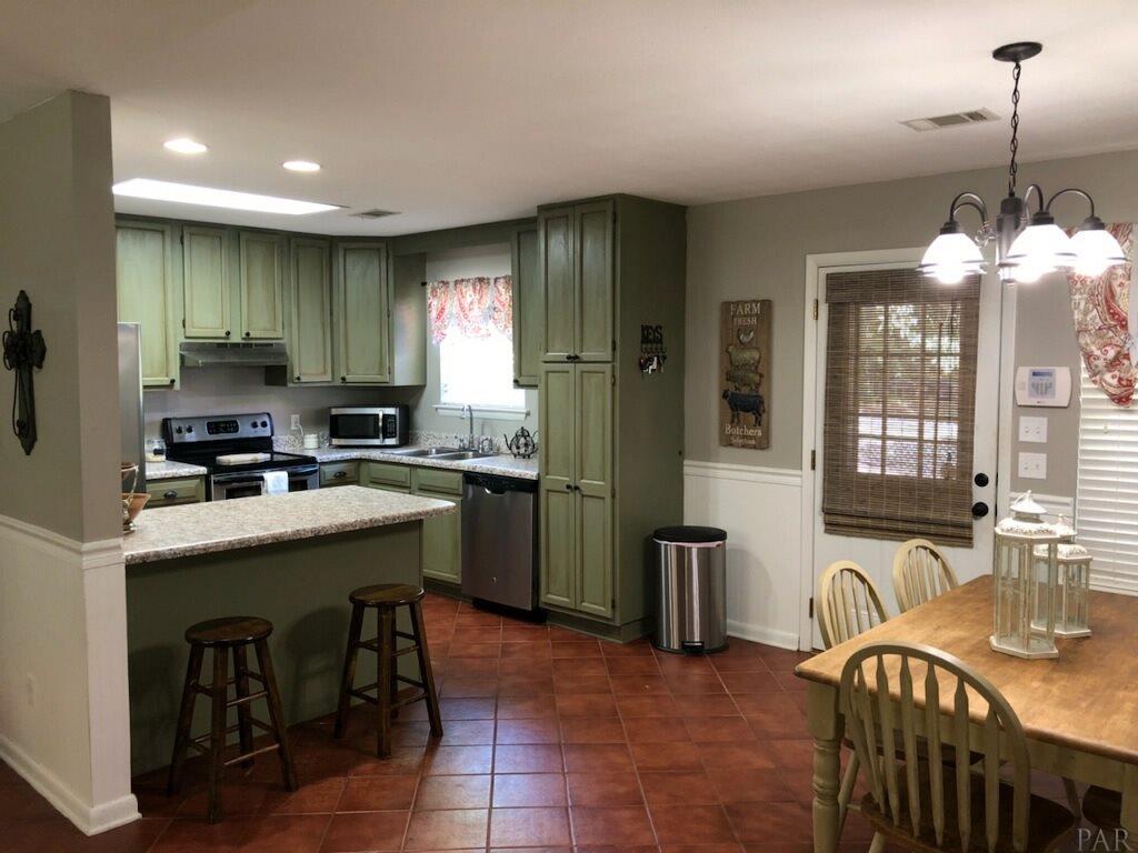 7860 Beulah Road Pensacola, FL 32526 - Photo 12 of 32 Gallery Image 12