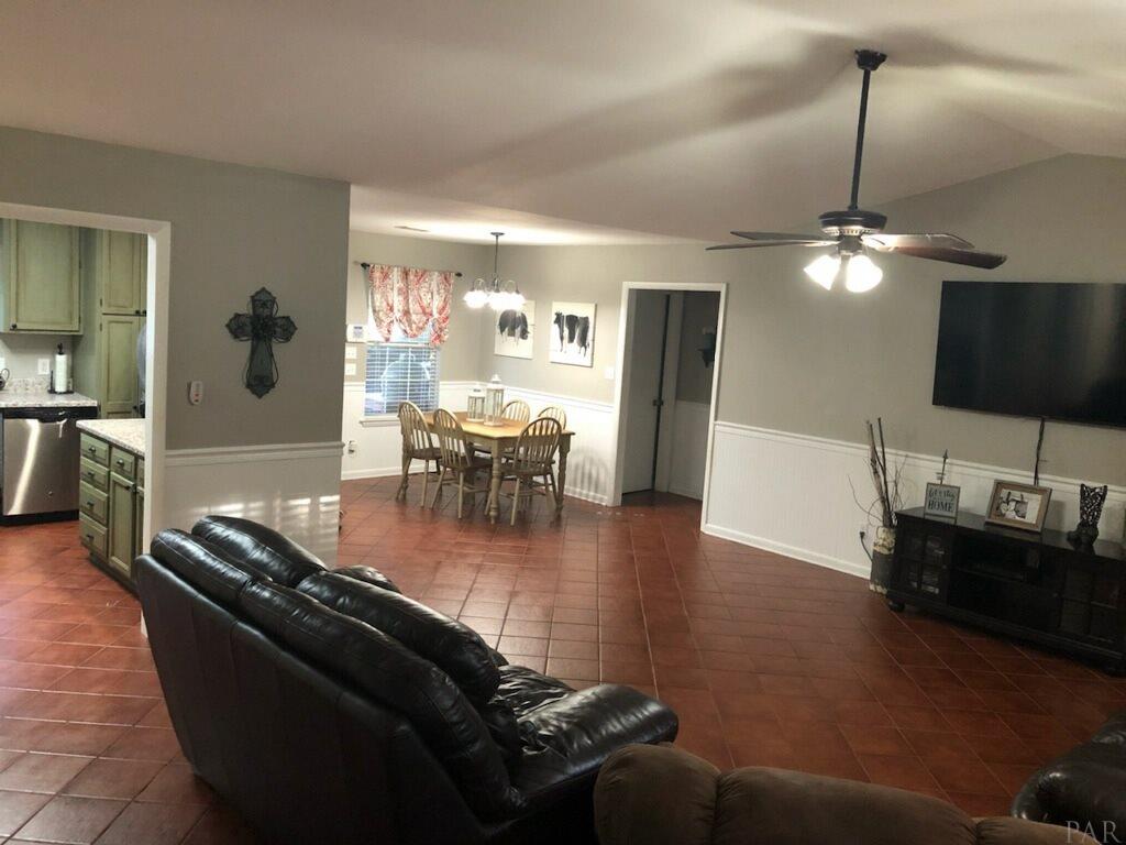 7860 Beulah Road Pensacola, FL 32526 - Photo 9 of 32 Gallery Image 9