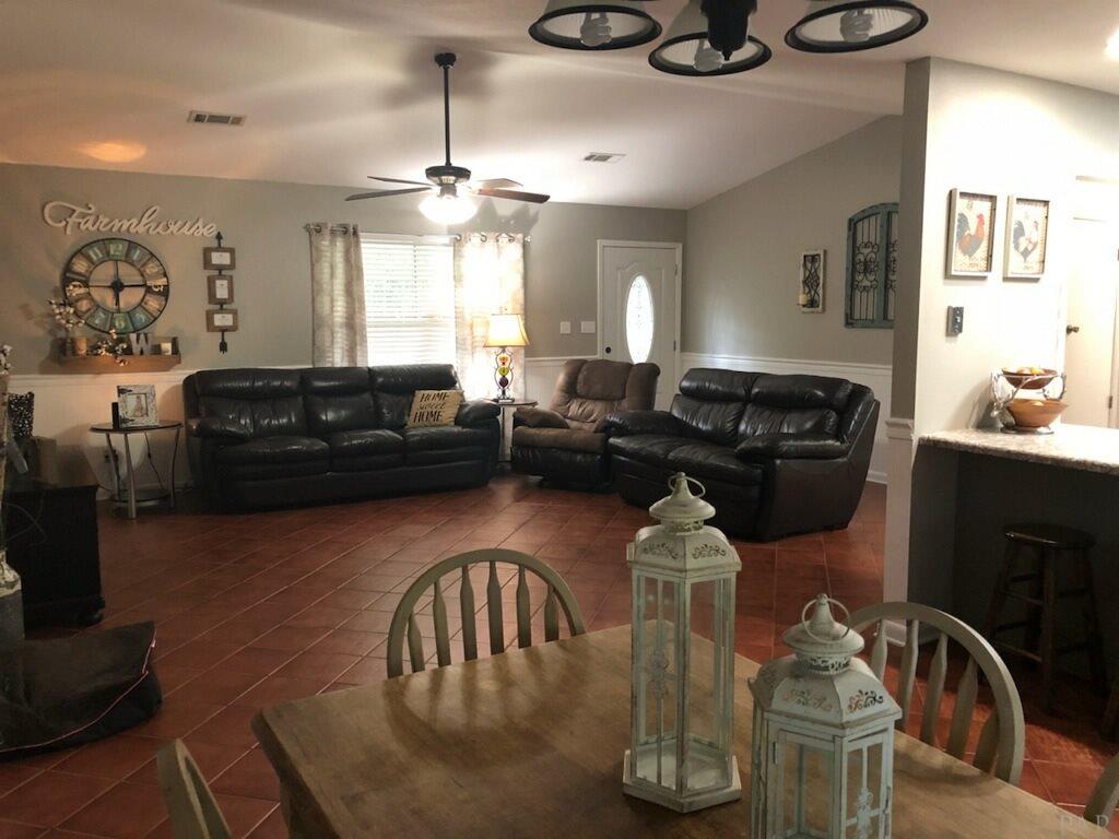 7860 Beulah Road Pensacola, FL 32526 - Photo 10 of 32 Gallery Image 10