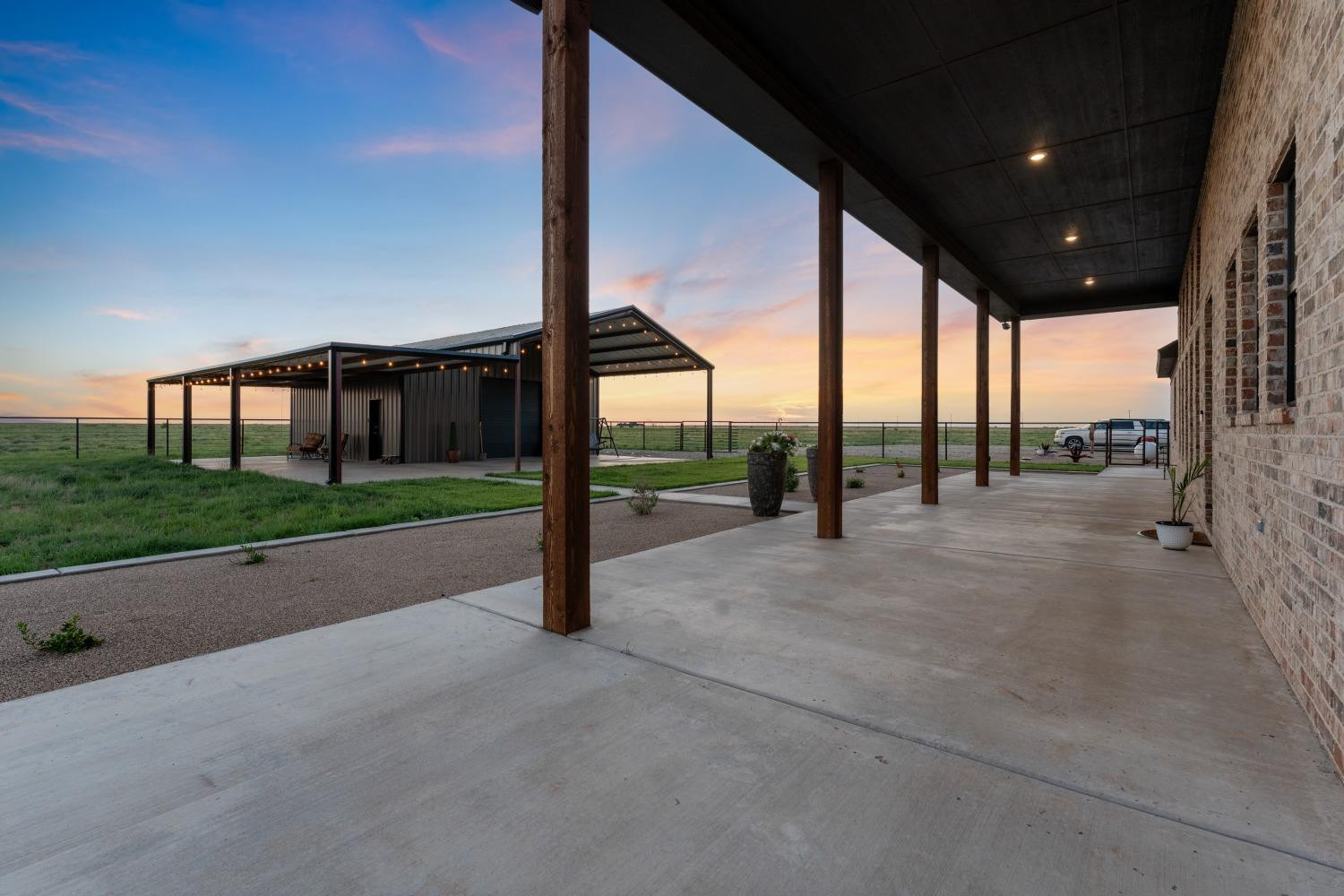 1887 County Road Levelland, TX 79336 - Photo 39 of 47 Photo 39
