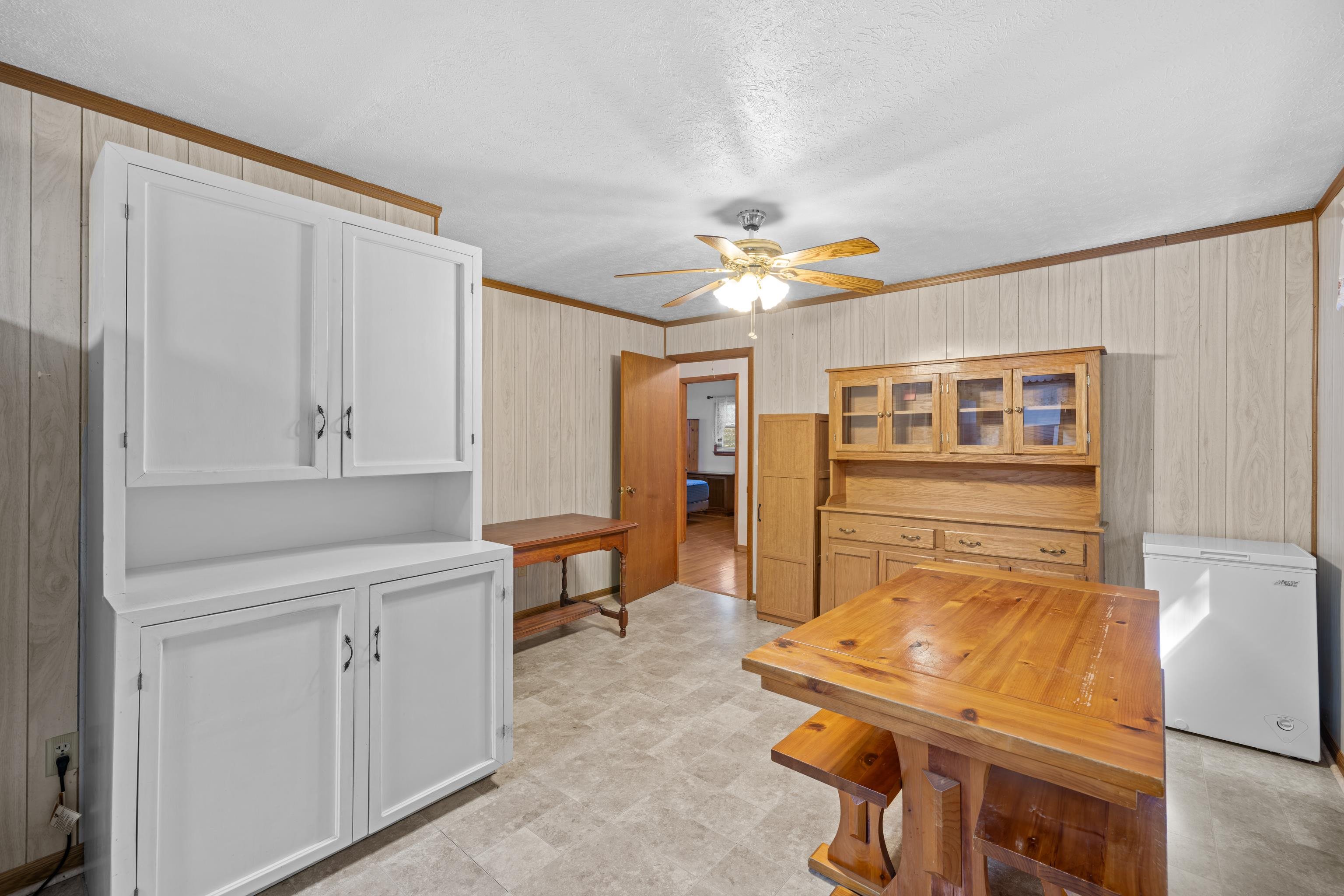 2106 Laurel Hill Road Staunton, VA 24401 - Photo 8 of 46 a very nice looking room with a large window