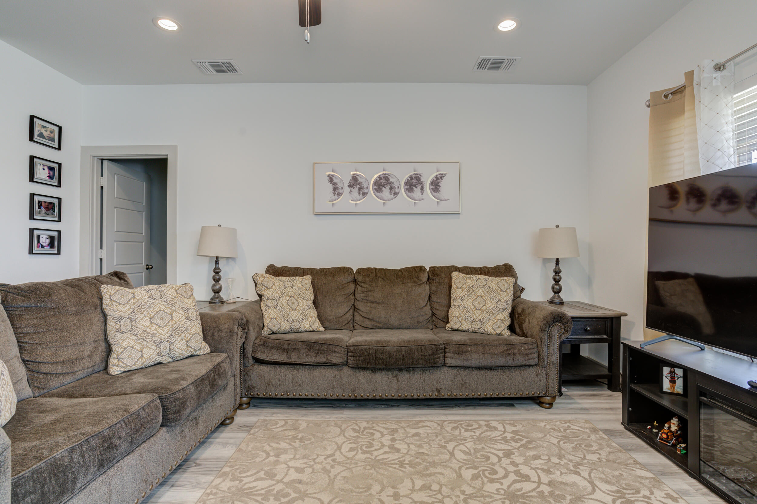2323 149th Street Lubbock, TX 79423 - Photo 8 of 43 DSC09573_4_5_6_7