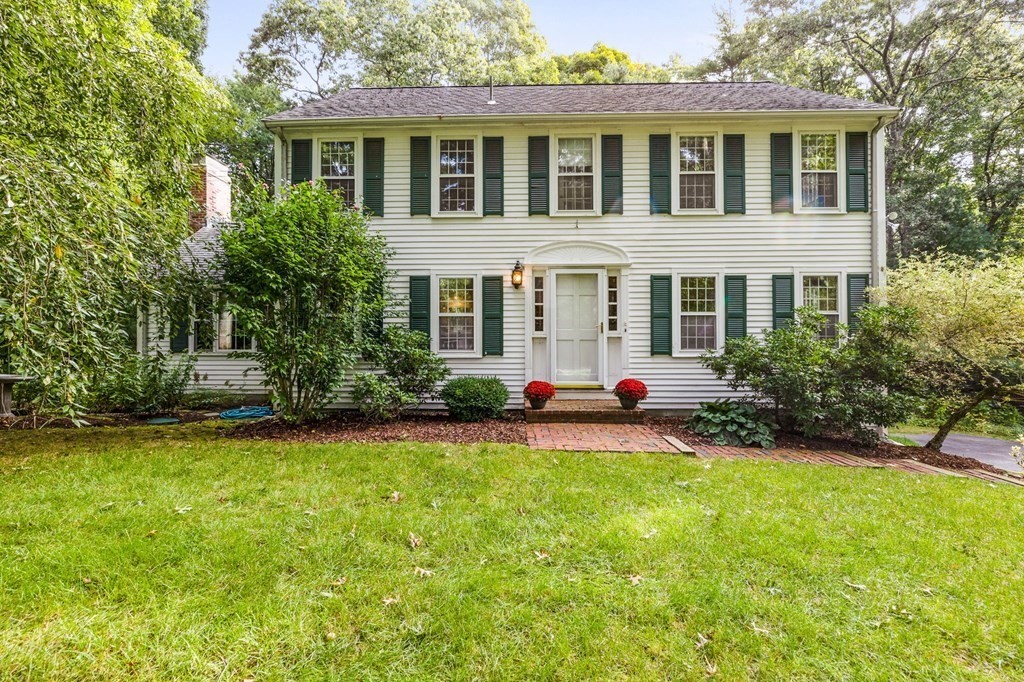 41 Buckboard Road Duxbury, MA 02332 - Photo 1 of 26 Gallery Image 1