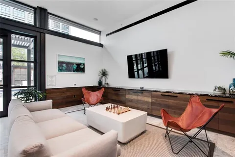 $875,000 | 1001 Julia Street, Unit 10F, New Orleans, LA 70113