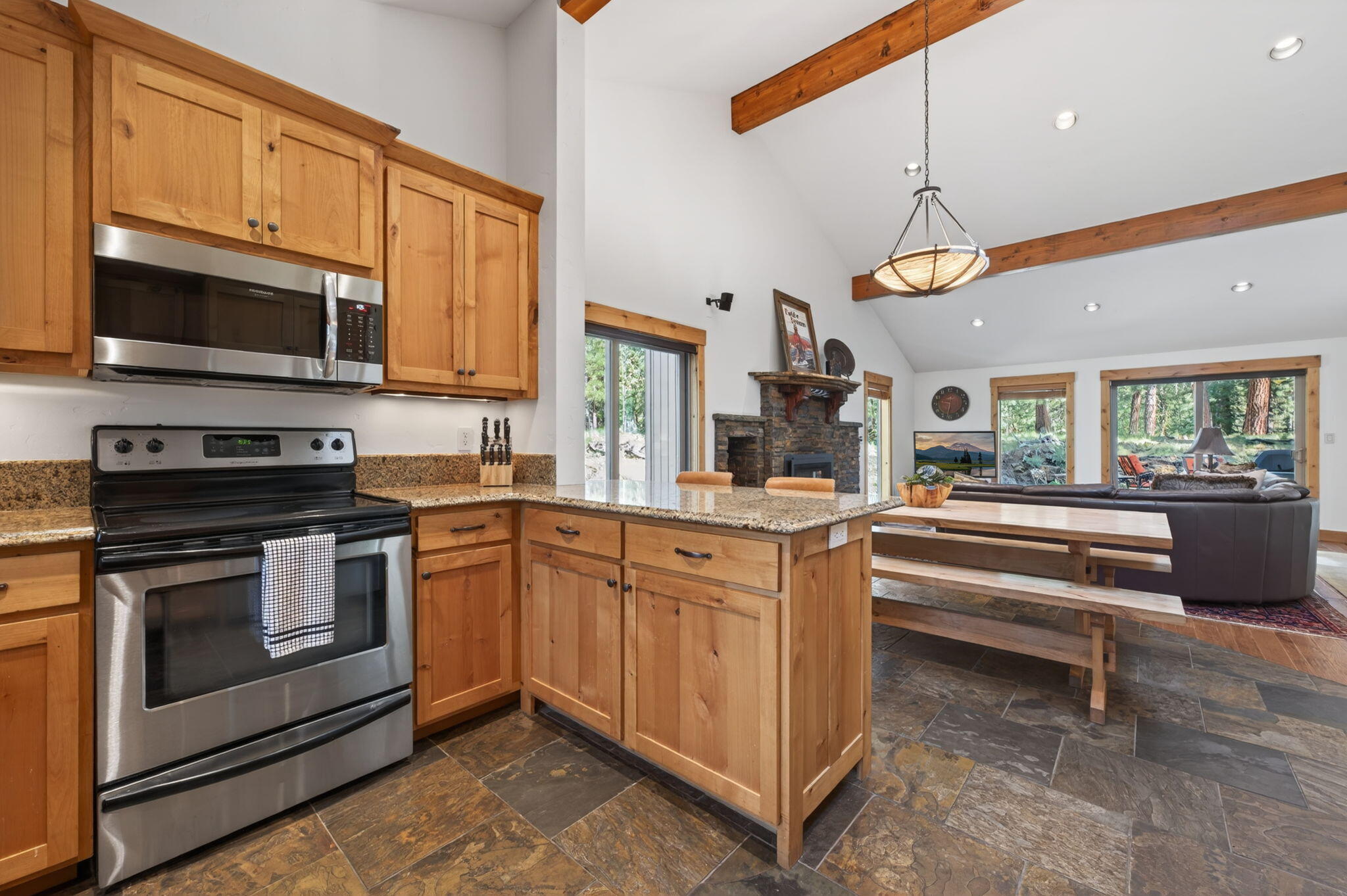 70800 Samphire, Unit RR3 Black Butte Ranch, OR 97759 - Photo 12 of 54 Kitchen - view to dining and great room