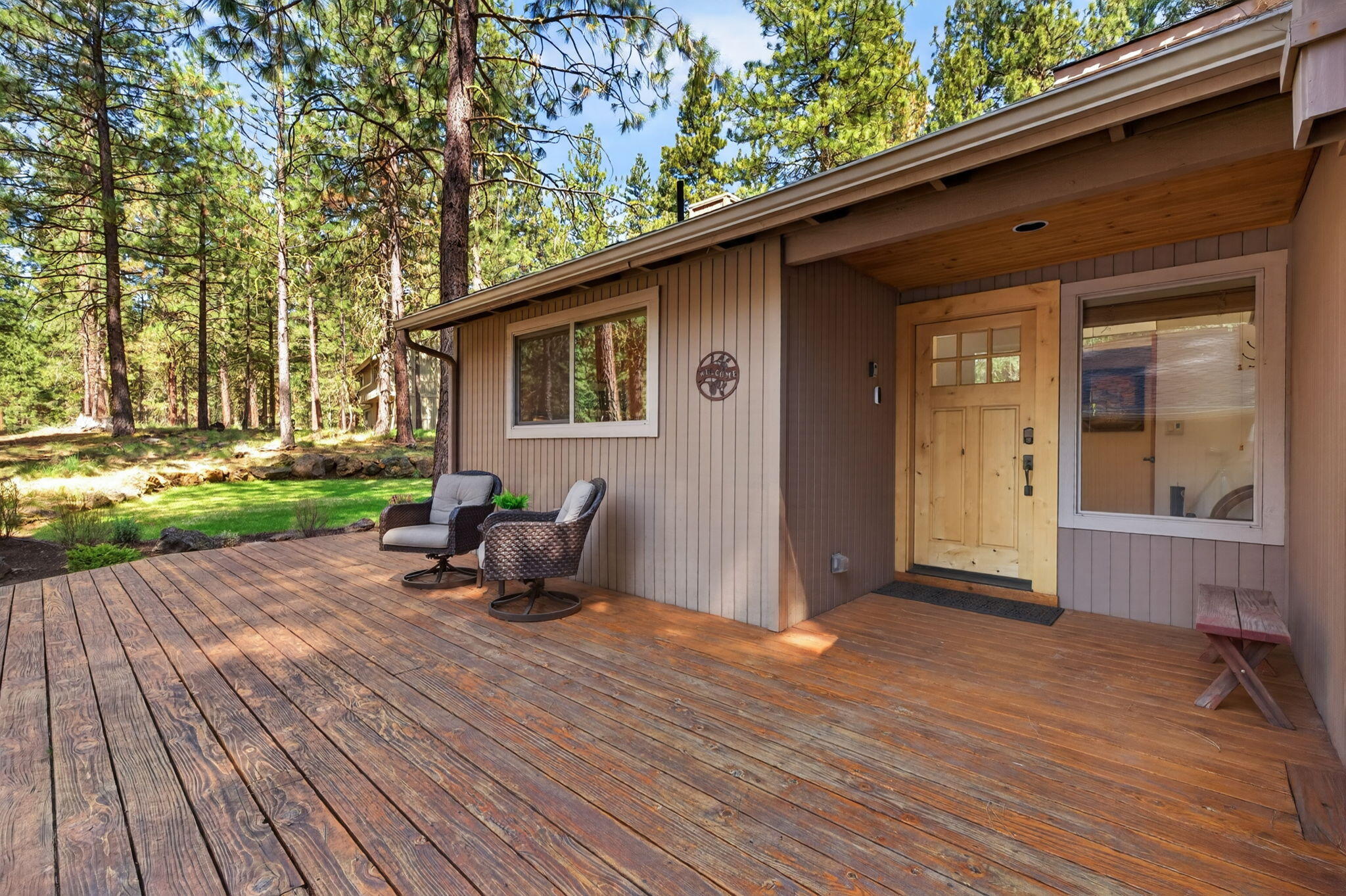 70800 Samphire, Unit RR3 Black Butte Ranch, OR 97759 - Photo 38 of 54 Front Entry and Deck