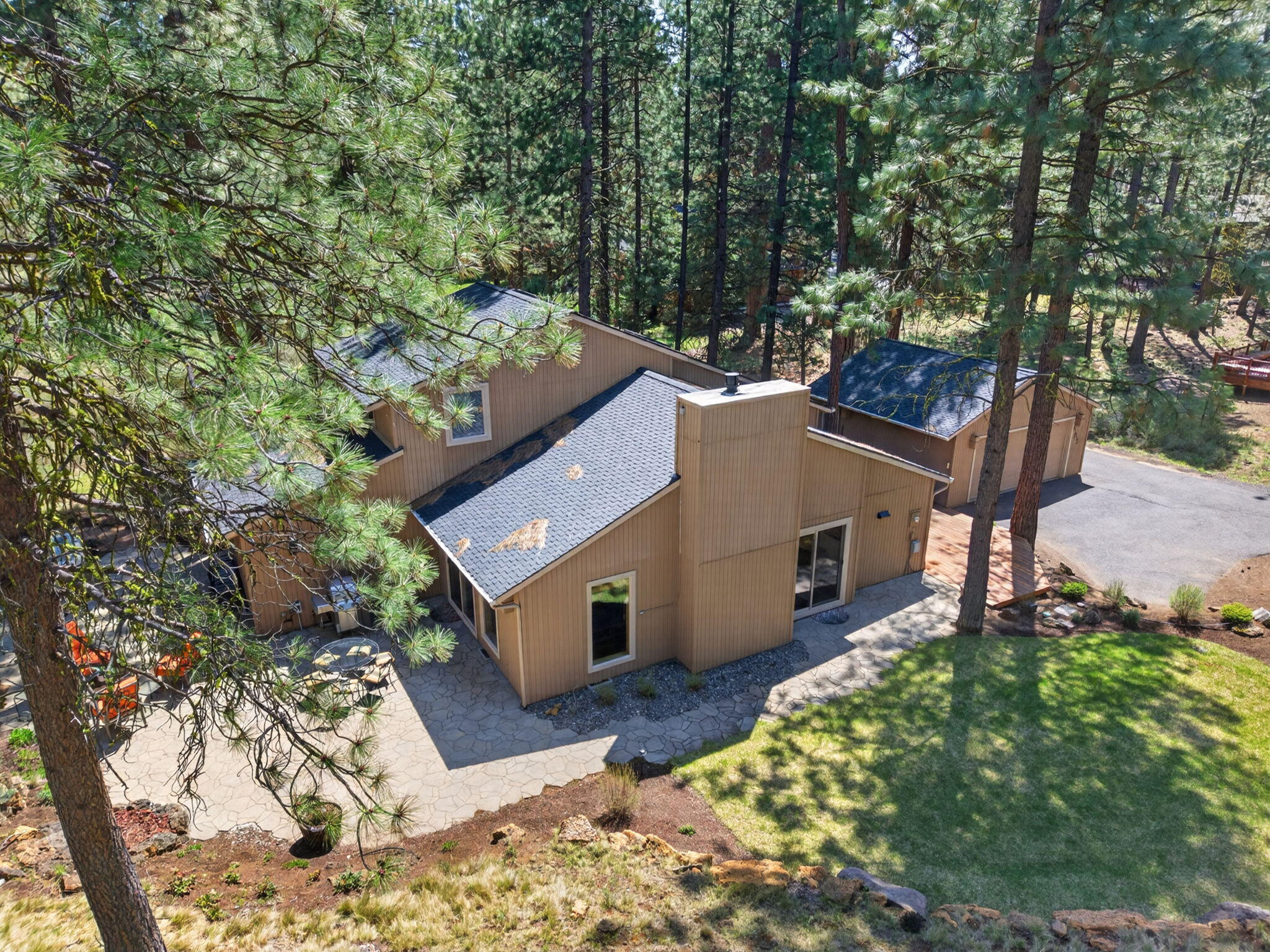 70800 Samphire, Unit RR3 Black Butte Ranch, OR 97759 - Photo 43 of 54 Aerial View - Rear