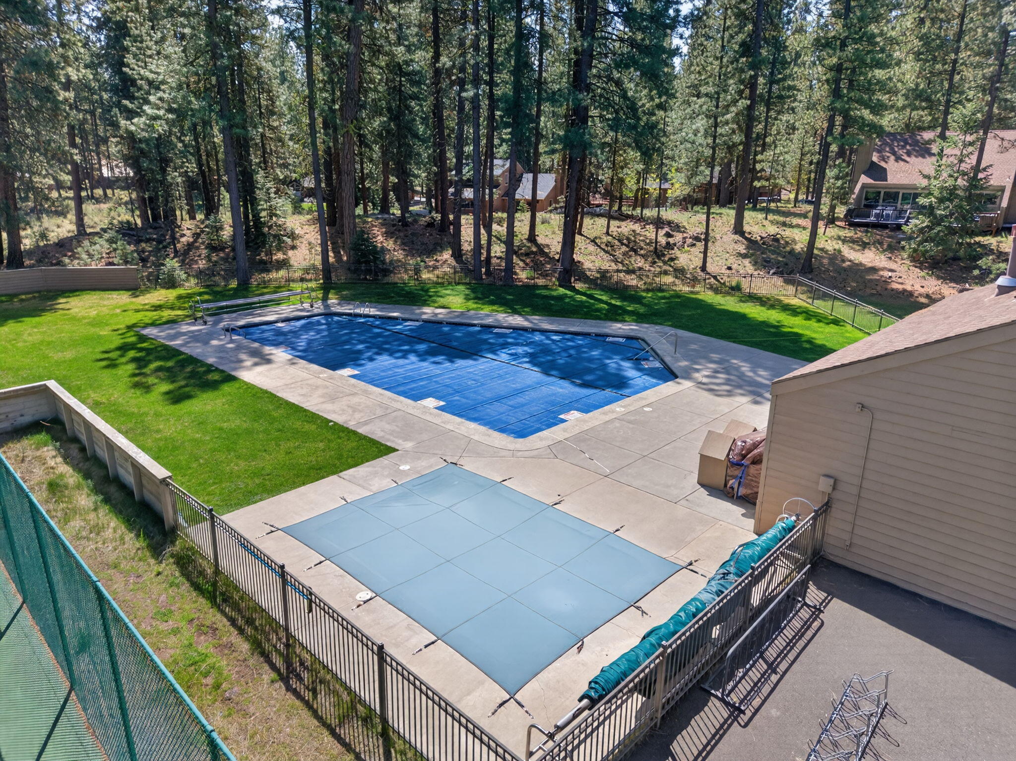 70800 Samphire, Unit RR3 Black Butte Ranch, OR 97759 - Photo 48 of 54 Black Butte Ranch - South Meadow Pool