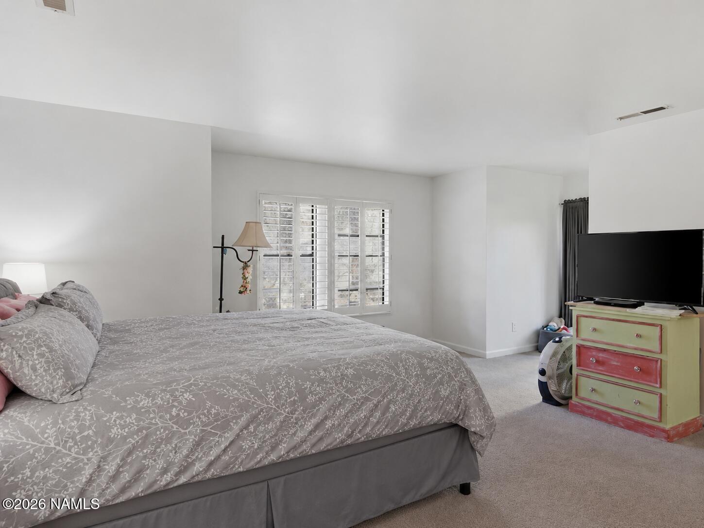 2063 North Rain Tree Road Flagstaff, AZ 86004 - Photo 16 of 40 UPDATED PAINT 06/26