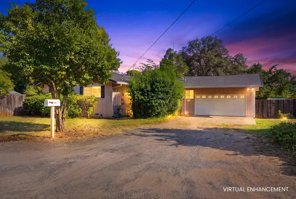$339,900 | 1615 Oakdale Court, Redding, CA 96002