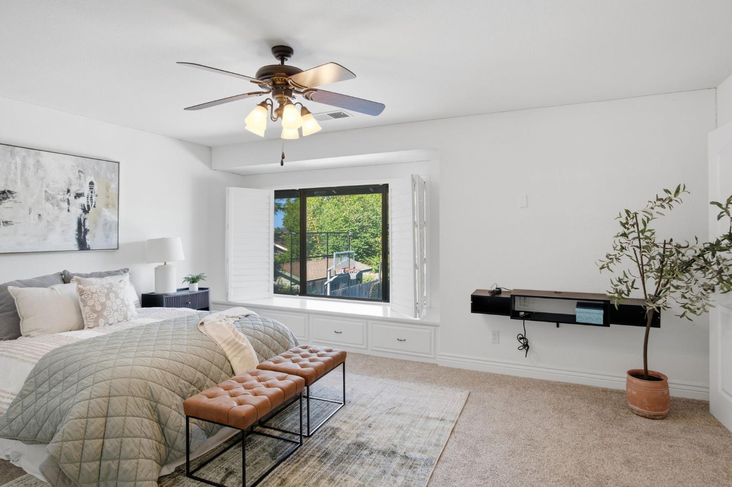 10401 Golf Link Road Turlock, CA 95380 - Photo 35 of 63 a bedroom with furniture and a window