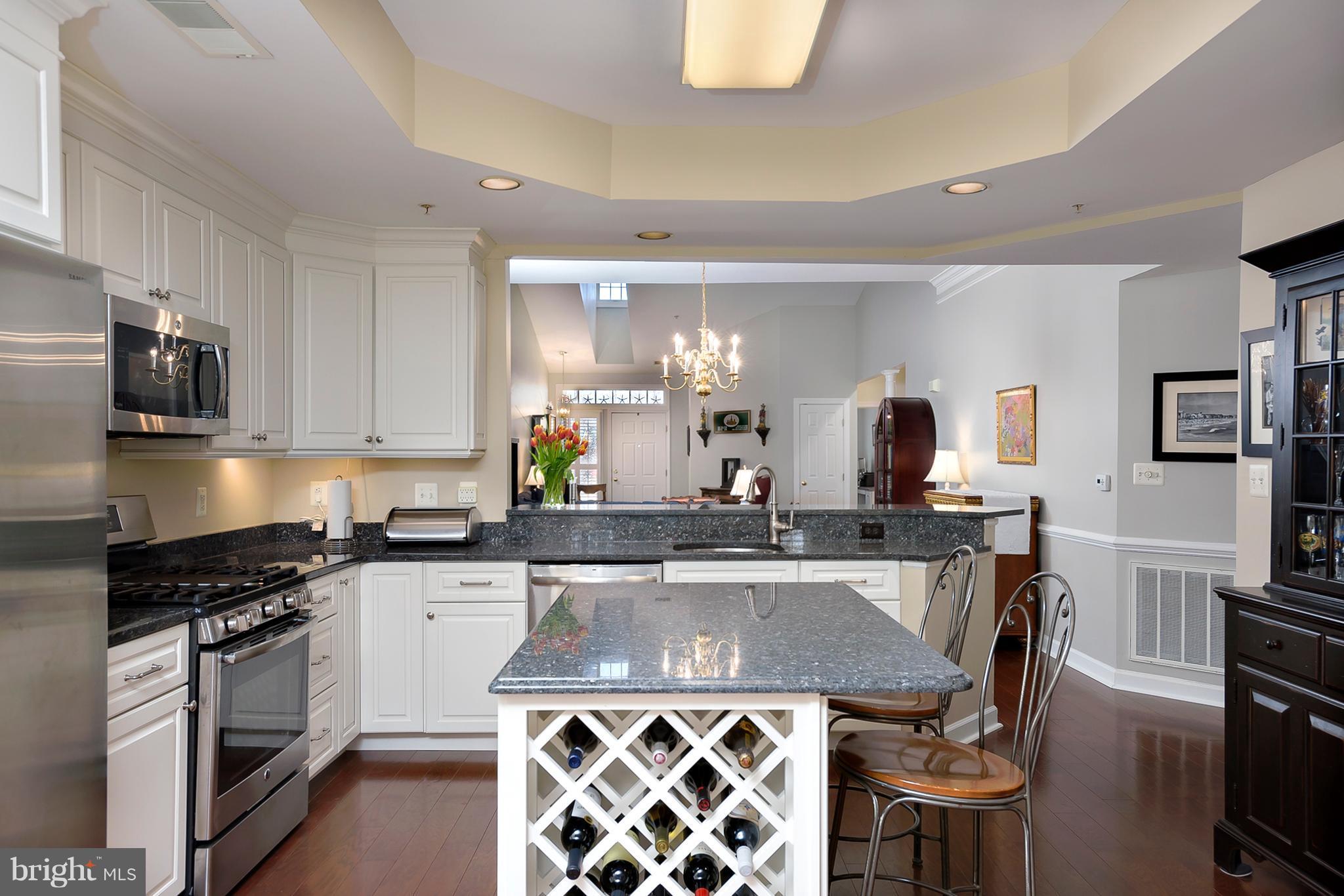 369 Colony Point Place Edgewater, MD 21037 - Photo 11 of 29 Kitchen