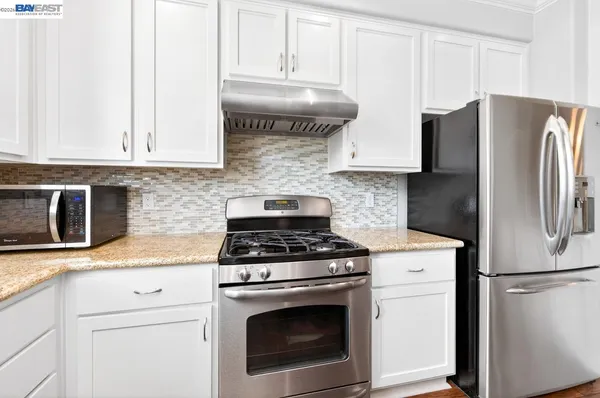 $1,195,000 | 223 Birch Creek Drive, Pleasanton, CA 94566