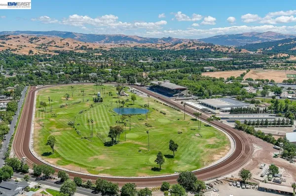 $1,195,000 | 223 Birch Creek Drive, Pleasanton, CA 94566