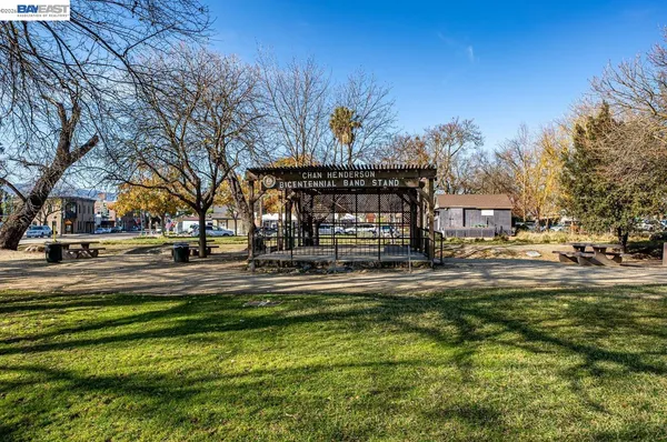 $1,195,000 | 223 Birch Creek Drive, Pleasanton, CA 94566