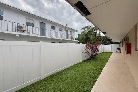 $2,500 | 1441 Miami Road, Unit 1, Fort Lauderdale, FL 33316