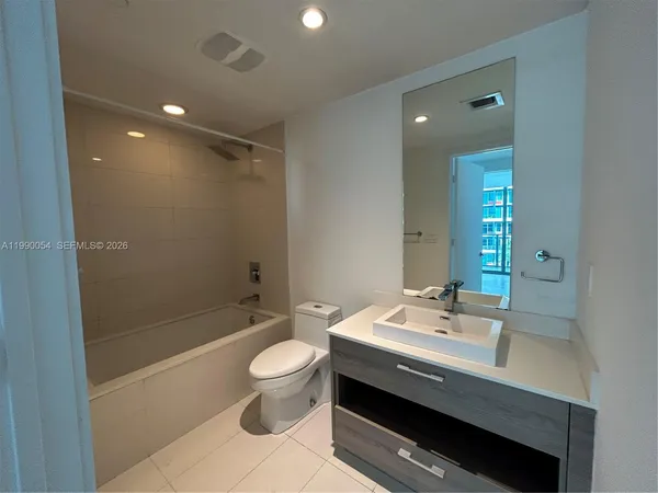 $3,400 | 1300 South Miami Avenue, Unit 1607, Miami, FL 33130