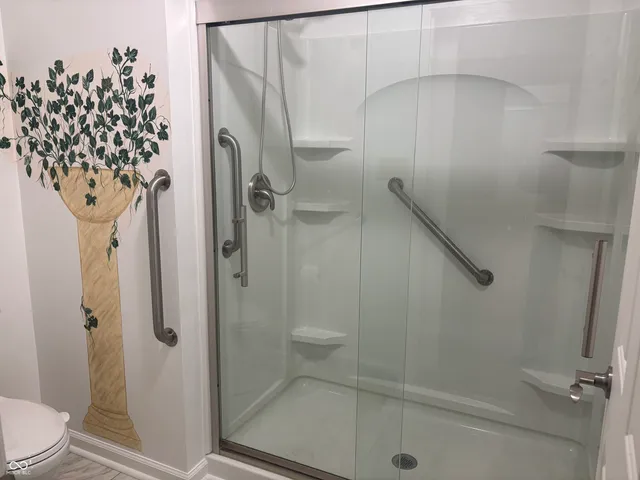 $274,900 | 304 Lakewood Court, Avon, IN 46123