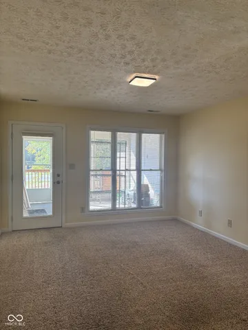 $274,900 | 304 Lakewood Court, Avon, IN 46123