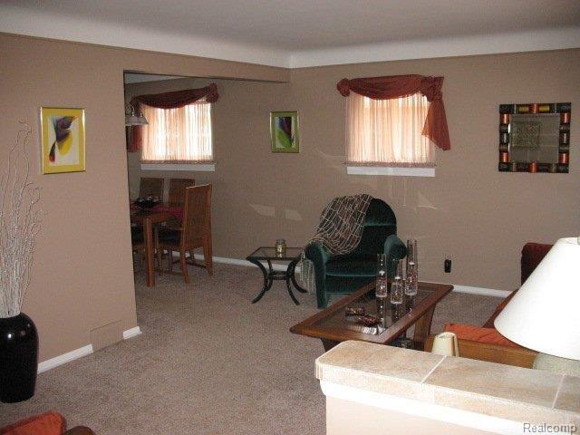 24950 Roxana Avenue Eastpointe, MI 48021 - Photo 9 of 12 012