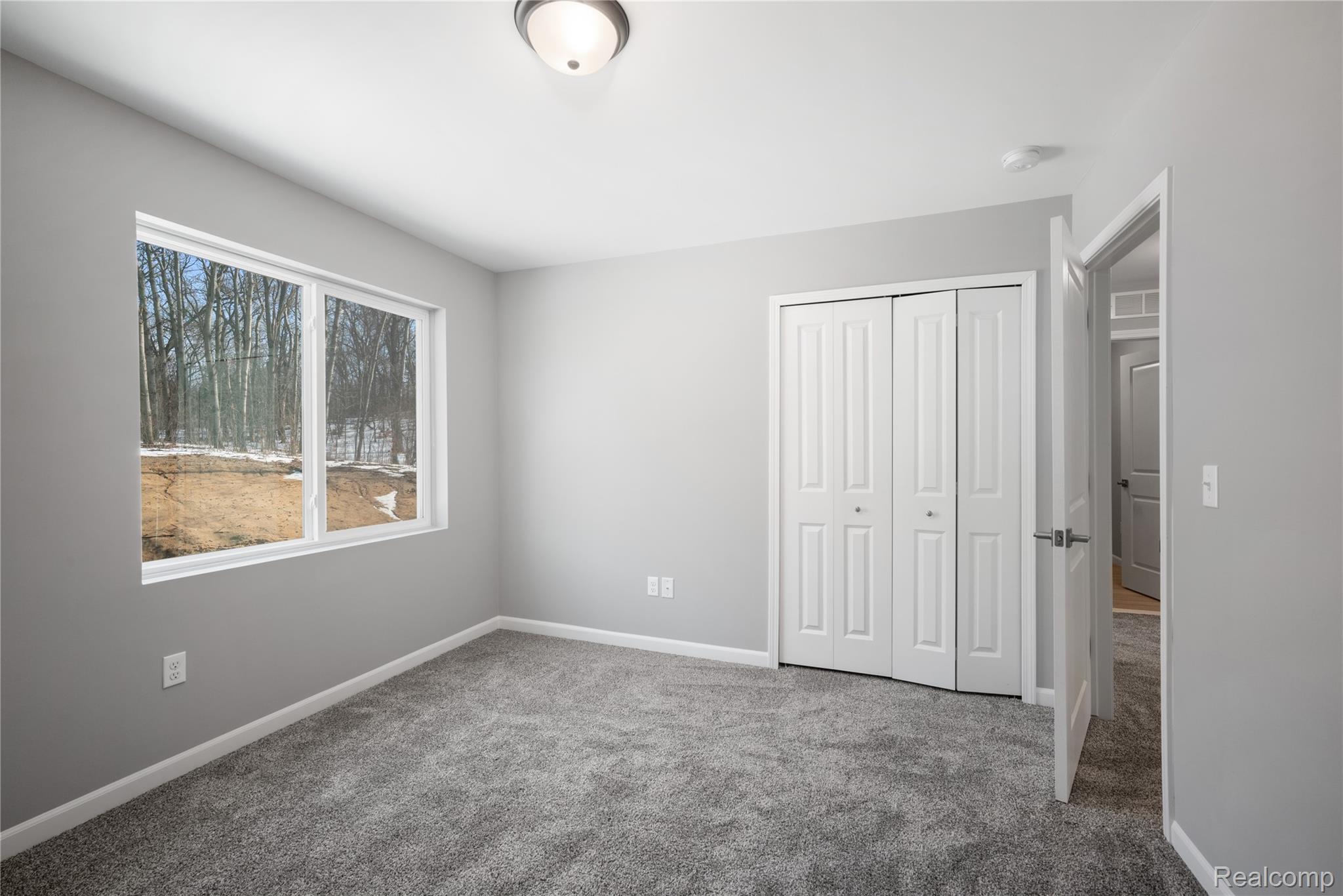16085 Catalpa Ridge Holly, MI 48442 - Photo 15 of 40 15.jpg