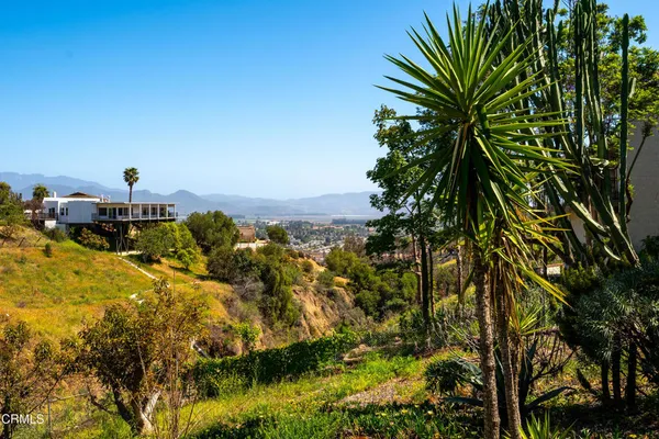 $725,000 | 154 Cerro Crest Drive, Camarillo, CA 93010