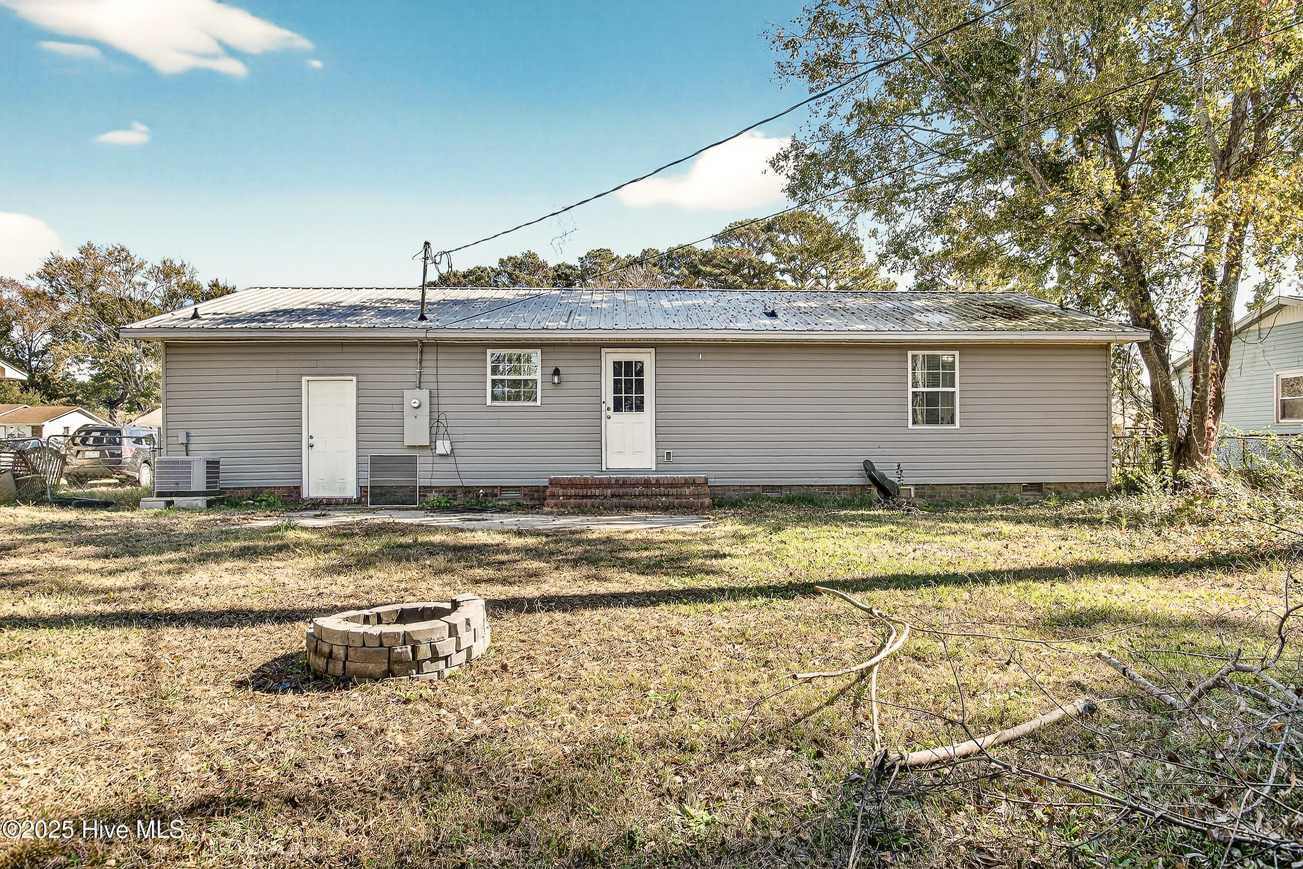 218 Forest View Drive Havelock, NC 28532 - Photo 15 of 19 17