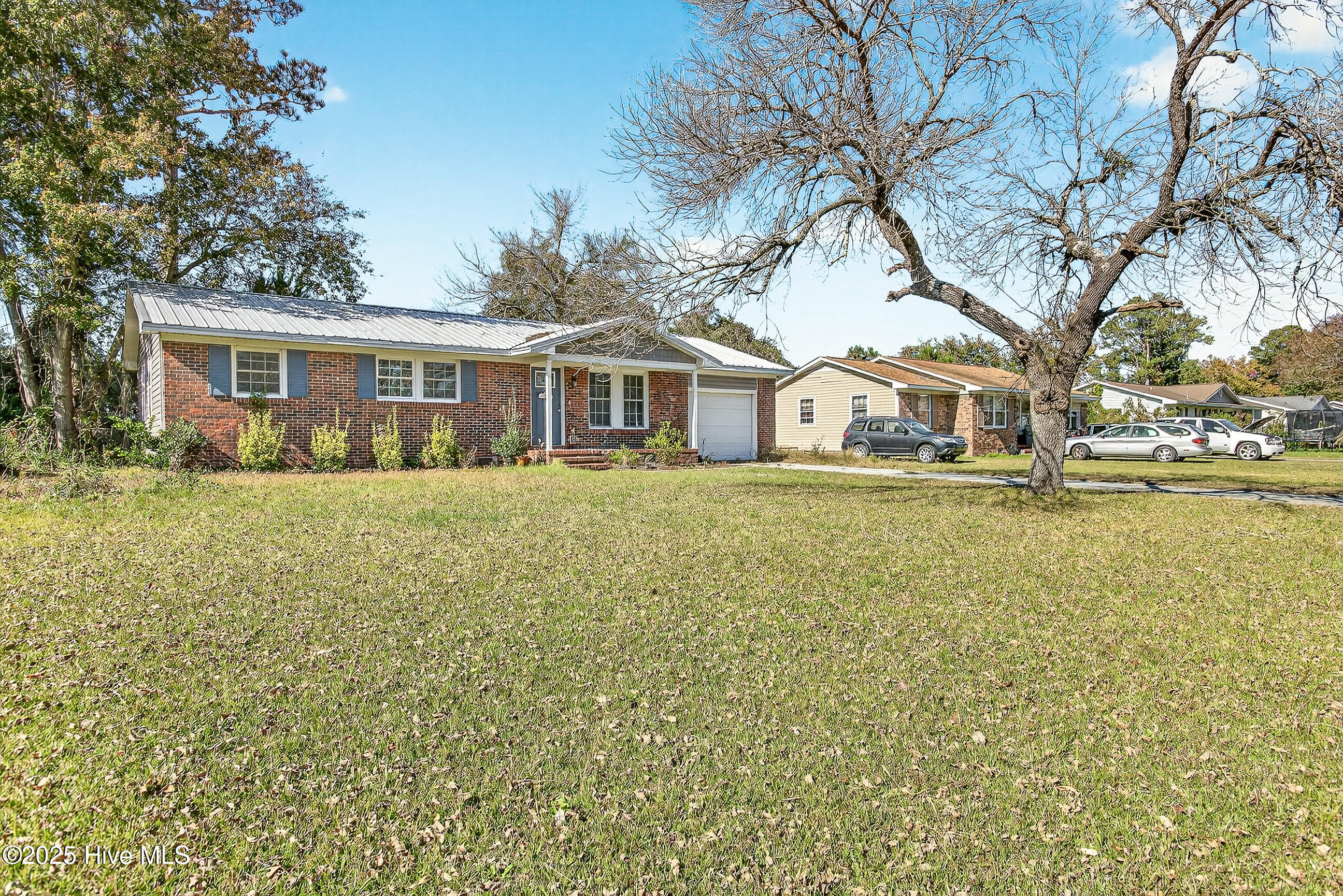 218 Forest View Drive Havelock, NC 28532 - Photo 2 of 19 02