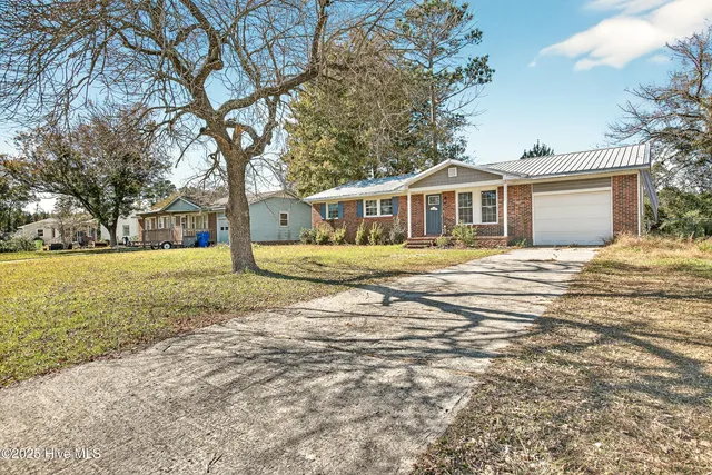 $219,900 | 218 Forest View Drive, Havelock, NC 28532