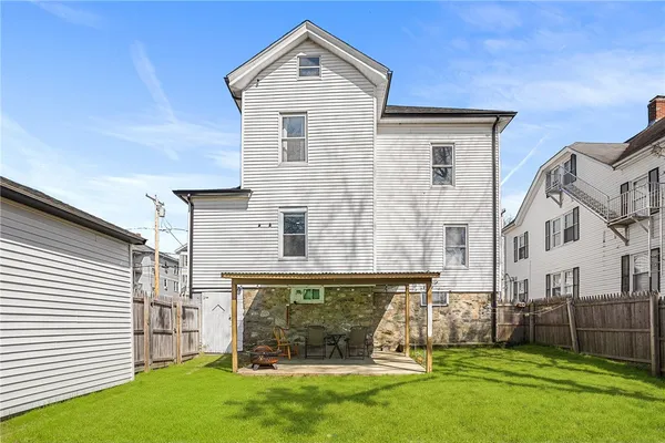 $450,000 | 32 5th Avenue, Woonsocket, RI 02895
