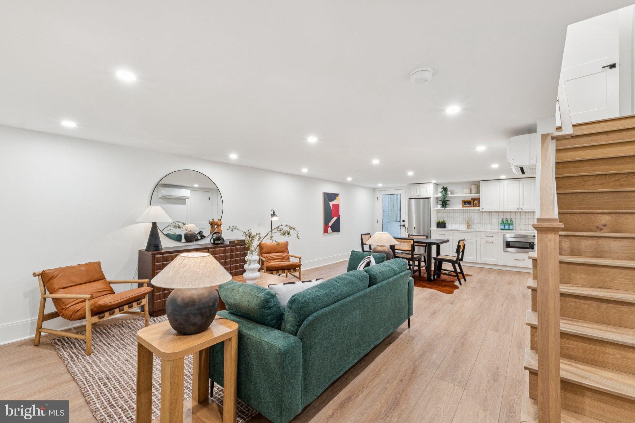 21 W Street Northwest Washington, DC 20001 - Photo 37 of 56 a living room with furniture