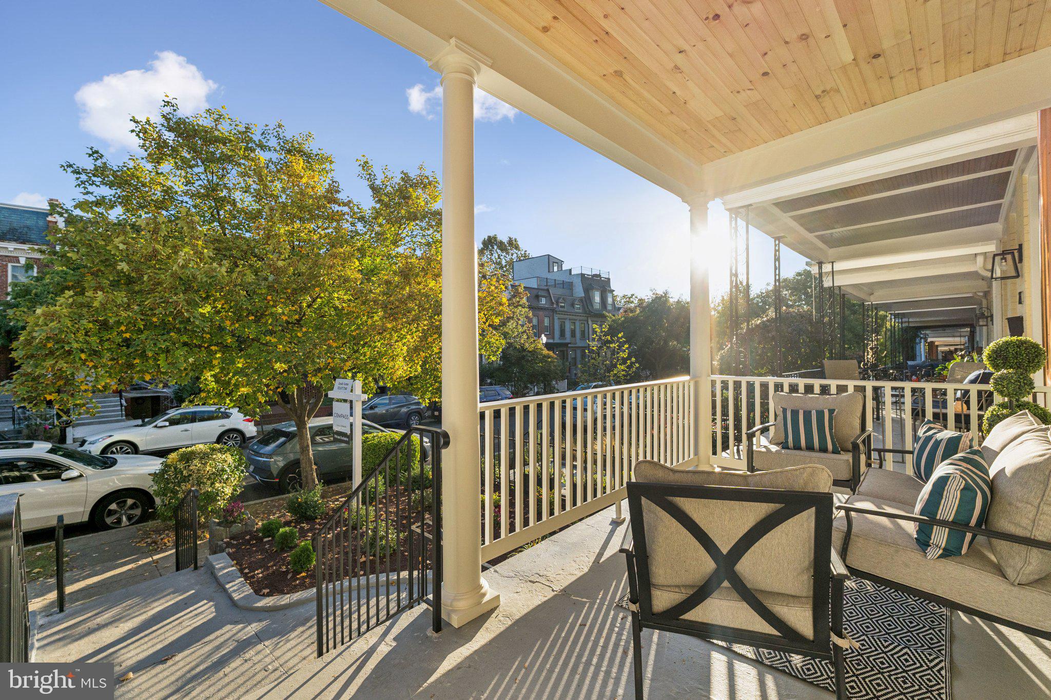 21 W Street Northwest Washington, DC 20001 - Photo 46 of 56 a view of a balcony with chairs