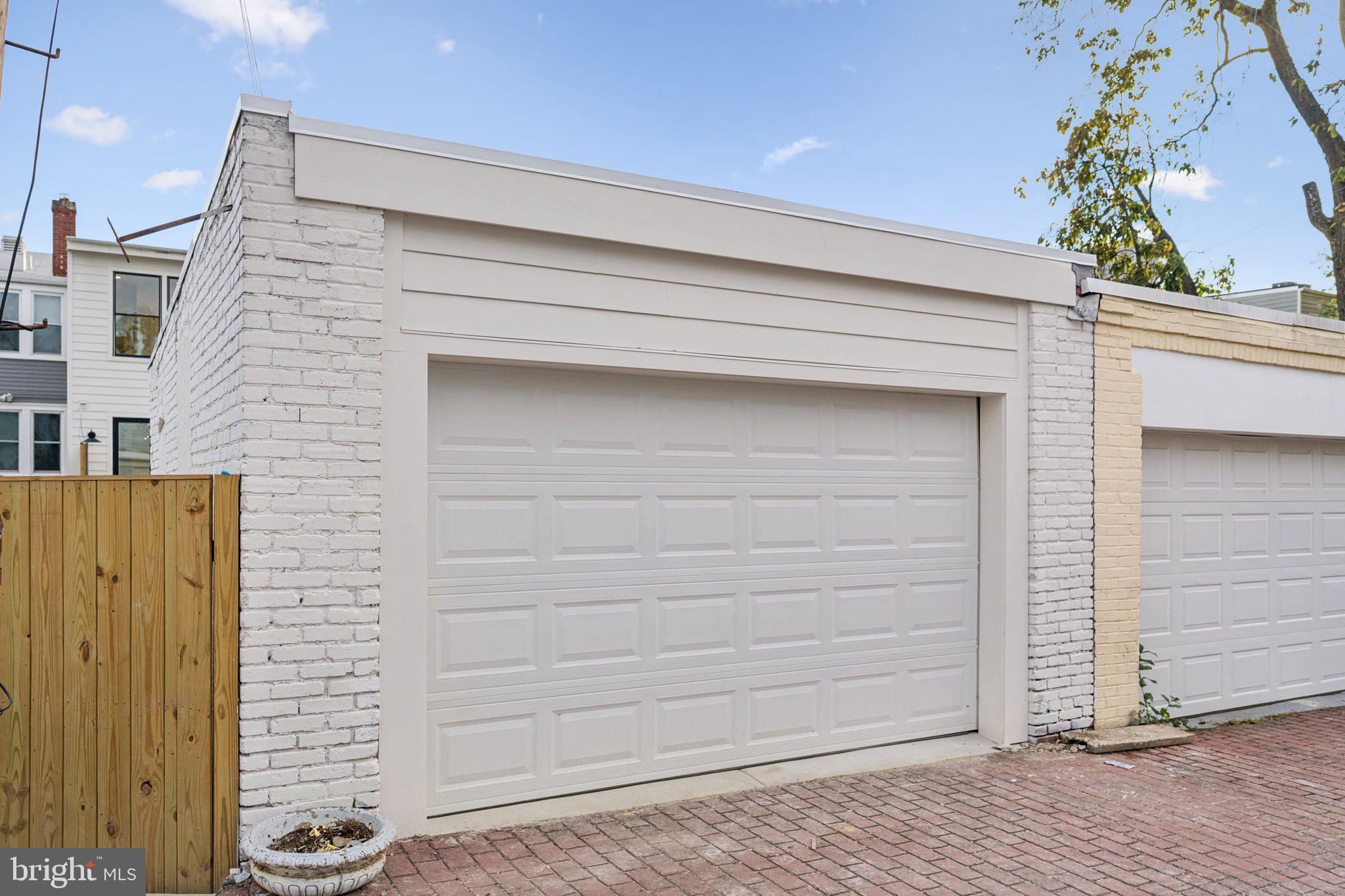 21 W Street Northwest Washington, DC 20001 - Photo 52 of 56 a view of front door and potted plant