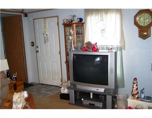158 Kay Road Harrisville, PA 16038 - Photo 11 of 14 Living Room.