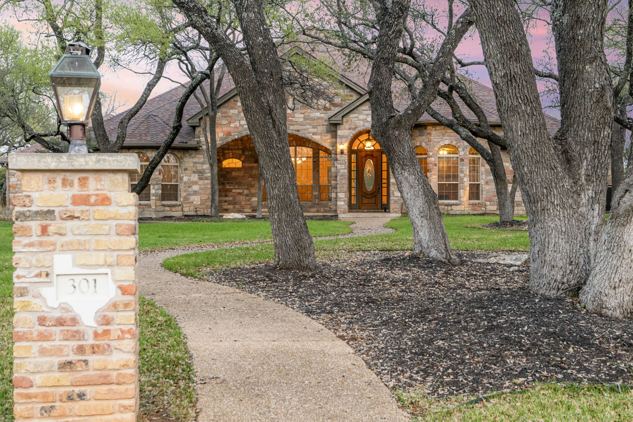 301 Goldridge Drive Georgetown, TX 78633 - Photo 39 of 40 a backyard of a house with lots of green space