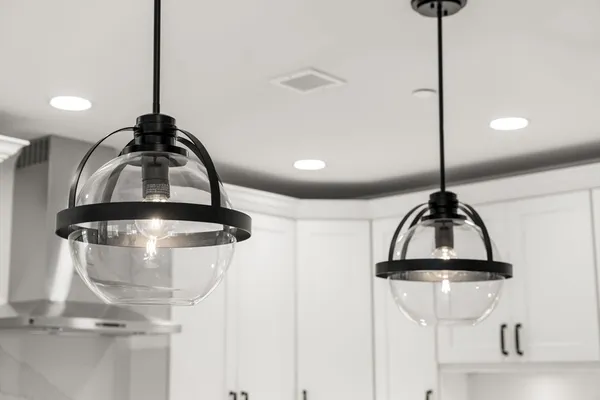 $1,100,000 | 16 Franklin Street, Unit 2401, Salem, MA 01970