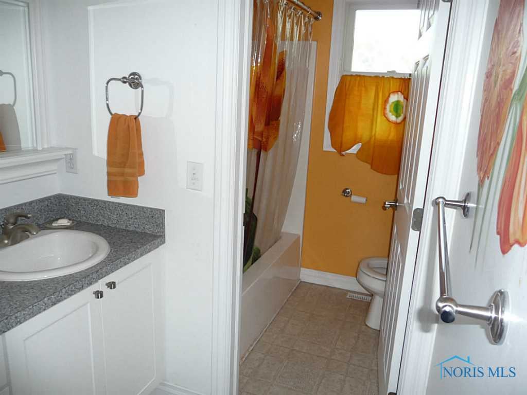 6612 Scotch Ridge Road Pemberville, OH 43450 - Photo 11 of 19 Gallery Image 11