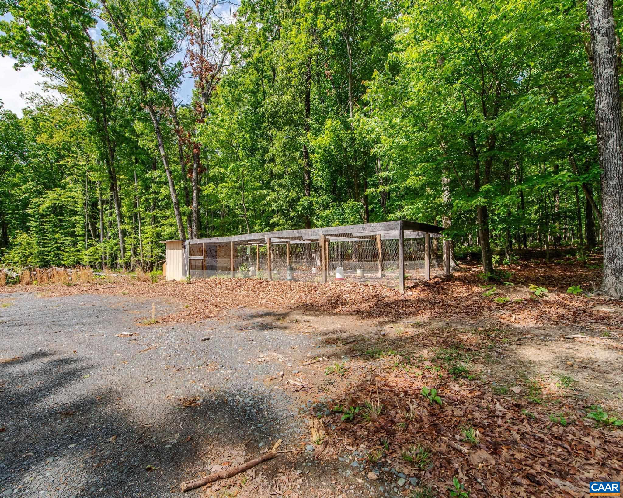 2016 Deep Creek Road Palmyra, VA 22963 - Photo 30 of 44 Kennel
