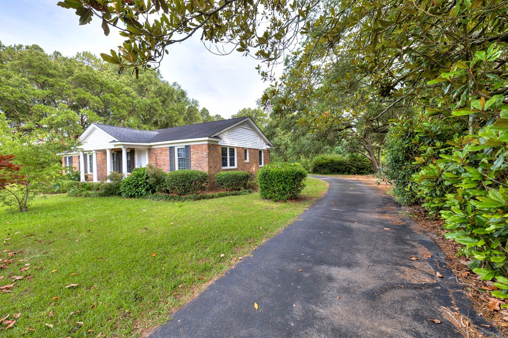 140 Wells Road Bishopville, SC 29010 - Photo 9 of 70 Gallery Image 9