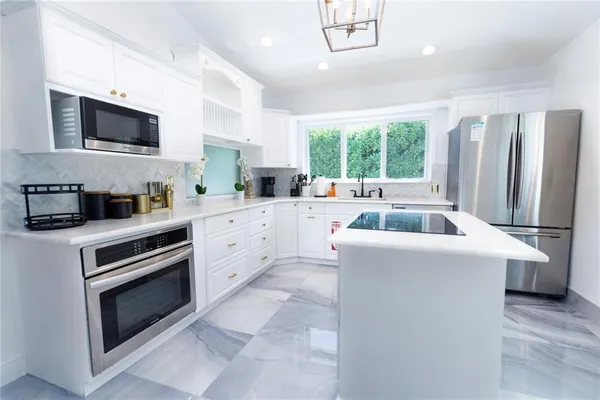 $10,500 | 222 North Tradewinds Avenue, Lauderdale-by-the-Sea, FL 33308